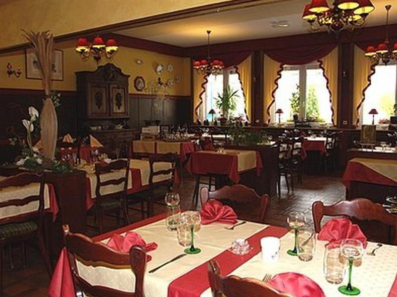 La Table Alsacienne Ξενοδοχείο Farébersviller Εξωτερικό φωτογραφία
